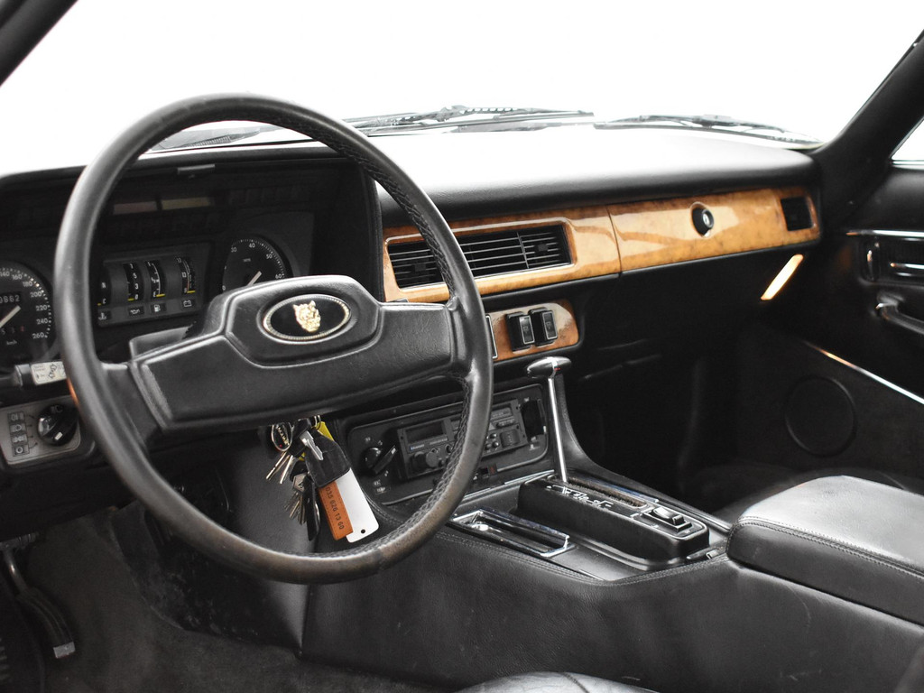 Jaguar XJ-S 5.3 V12 HE COUPÉ 296 PK AUT. *ORIGINEEL 32650802-3.jpg | Autobedrijf Hazet