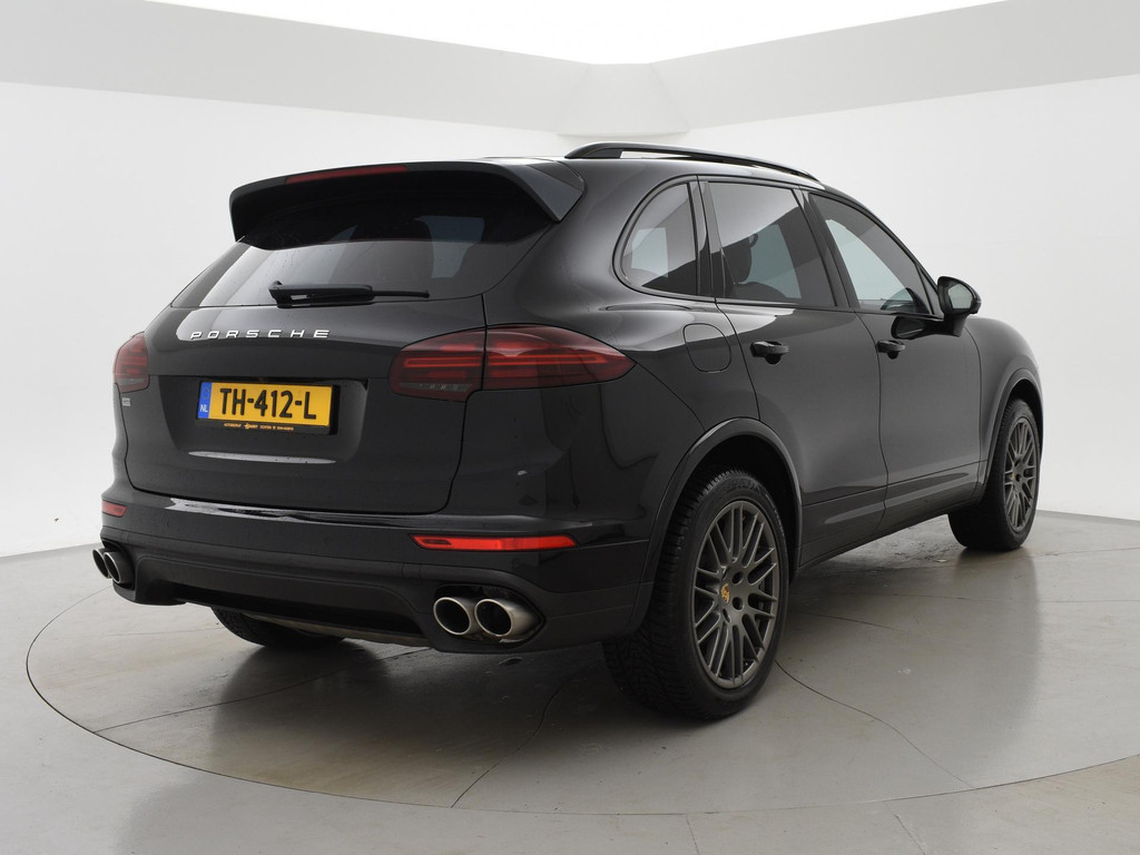 Audi e-tron 55 QUATTRO 95 kWh + TREKHAAK | NACHTZICHT 49931935-5.jpg | Autobedrijf Hazet