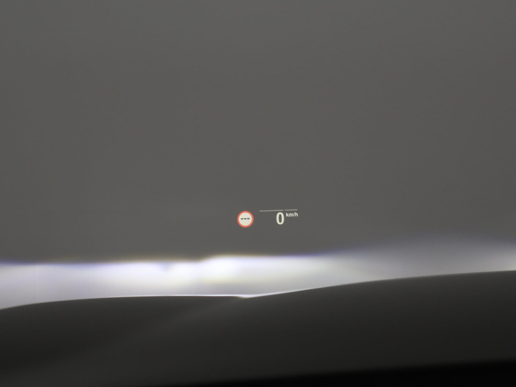 37841564-32.jpg