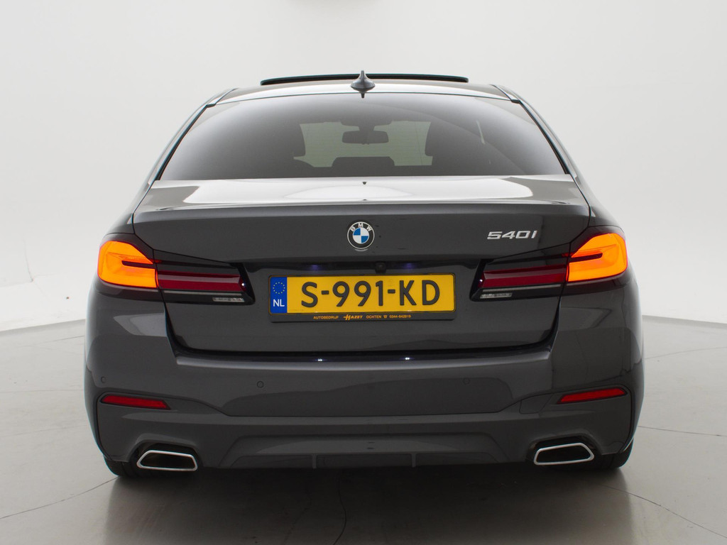 37841564-6.jpg