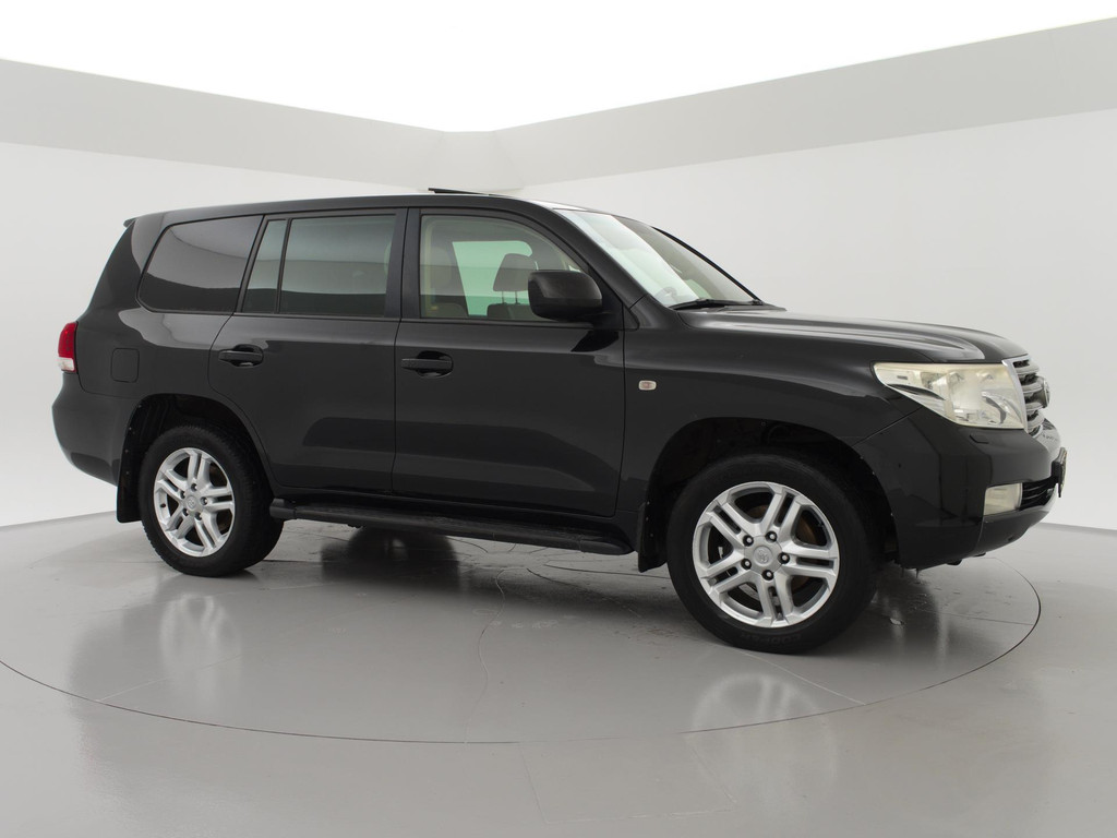 Toyota Land Cruiser V8 4.5 V8 D-4D 285 PK AUT.*MOTOR KAPOT/ENGINE BROKEN* 38533124-24.jpg | Autobedrijf Hazet