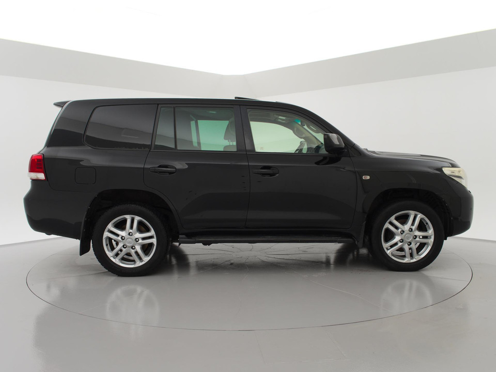 Toyota Land Cruiser V8 4.5 V8 D-4D 285 PK AUT.*MOTOR KAPOT/ENGINE BROKEN* 38533124-9.jpg | Autobedrijf Hazet