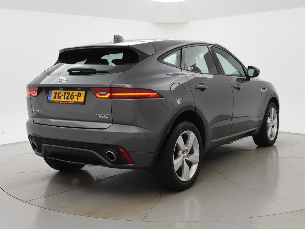 Audi e-tron 55 QUATTRO 95 kWh + TREKHAAK | NACHTZICHT 49931935-5.jpg | Autobedrijf Hazet