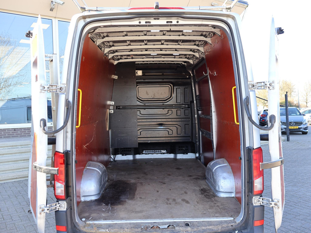 MAN TGE 35 2.0 180 PK AUT. L3H3 + 3000 KG TREKHAAK 43580105-17.jpg | Autobedrijf Hazet