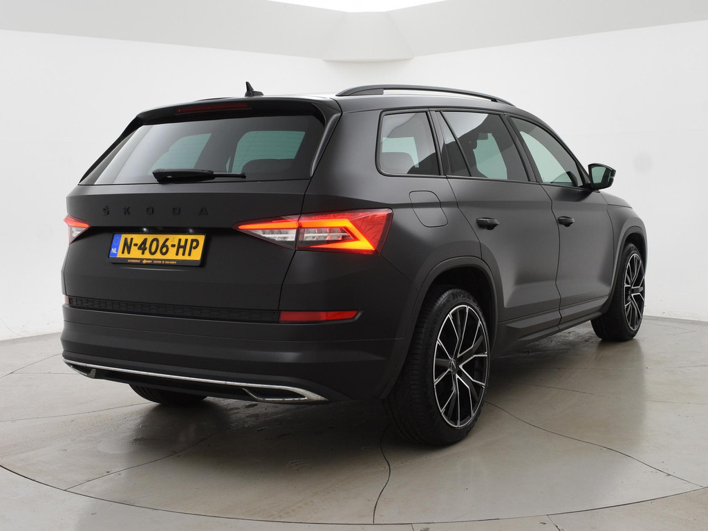 Škoda Enyaq iV 80 SOH 93% + LEDER | PANORAMA | TREKHAAK 54900063-5.jpg | Autobedrijf Hazet