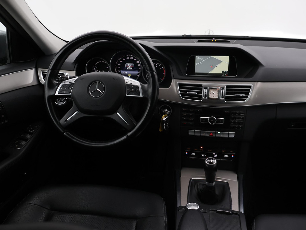 Volvo V60 2.4 D6 TWIN ENGINE SUMMUM EURO 6 + SCHUIFDAK 55996219-5.jpg | Autobedrijf Hazet