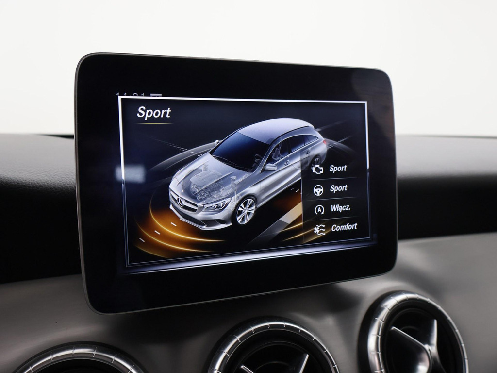 Mercedes-Benz CLA Shooting Brake 180 AMG NIGHT + PANORAMA SCHUIFDAK 47926483-42.jpg | Autobedrijf Hazet