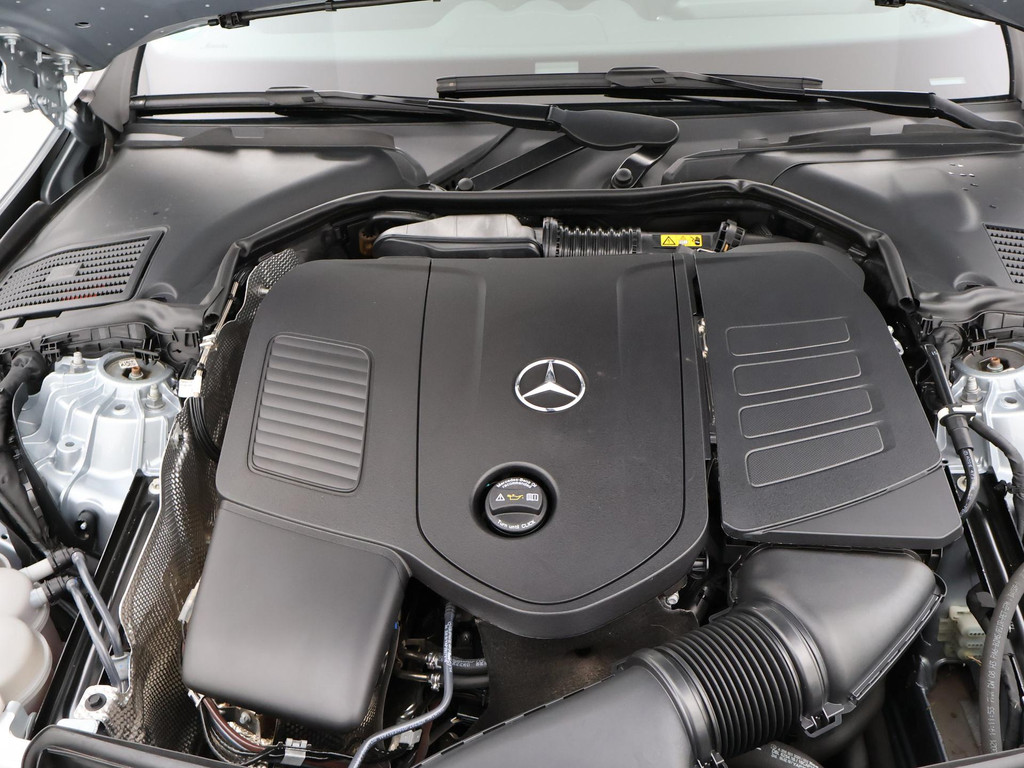 Mercedes-Benz C-Klasse 180 AMG LINE SEDAN + SFEERVERLICHTING | CAMERA 48112351-24.jpg | Autobedrijf Hazet