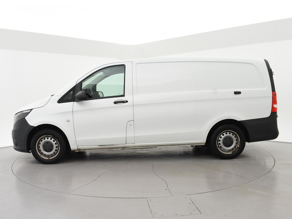 48529120-12.jpg