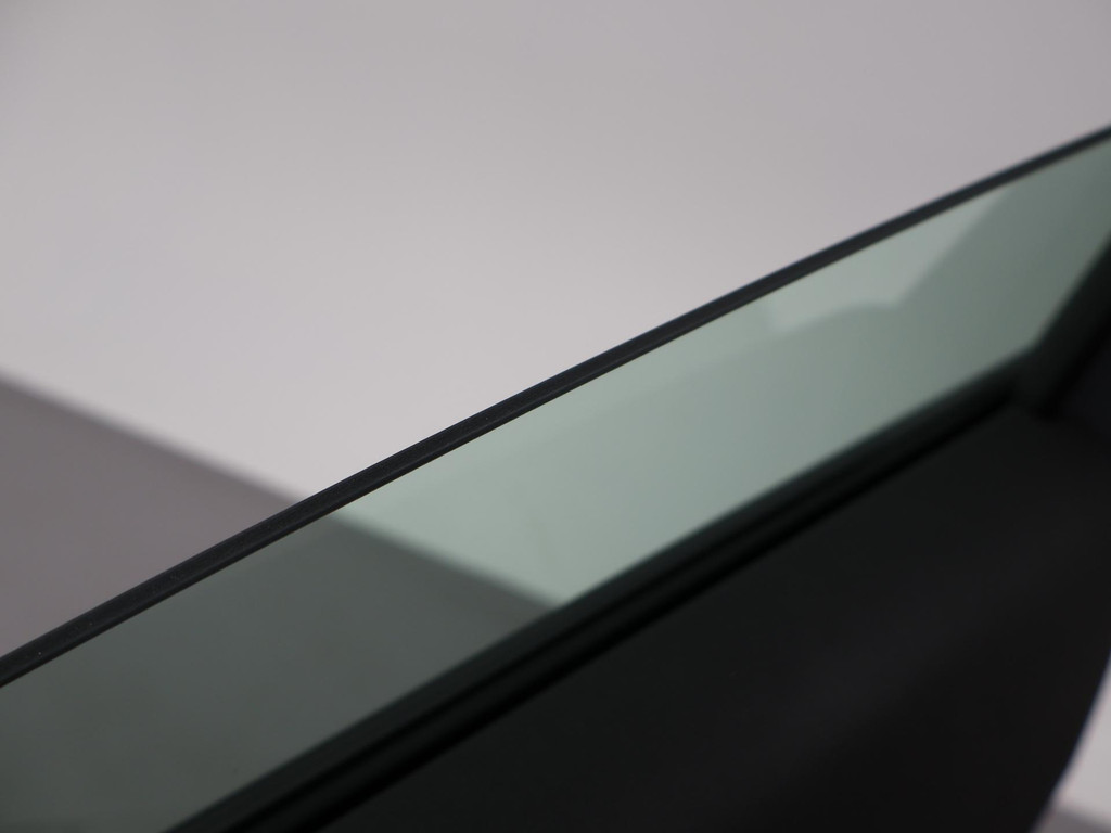 48541186-11.jpg