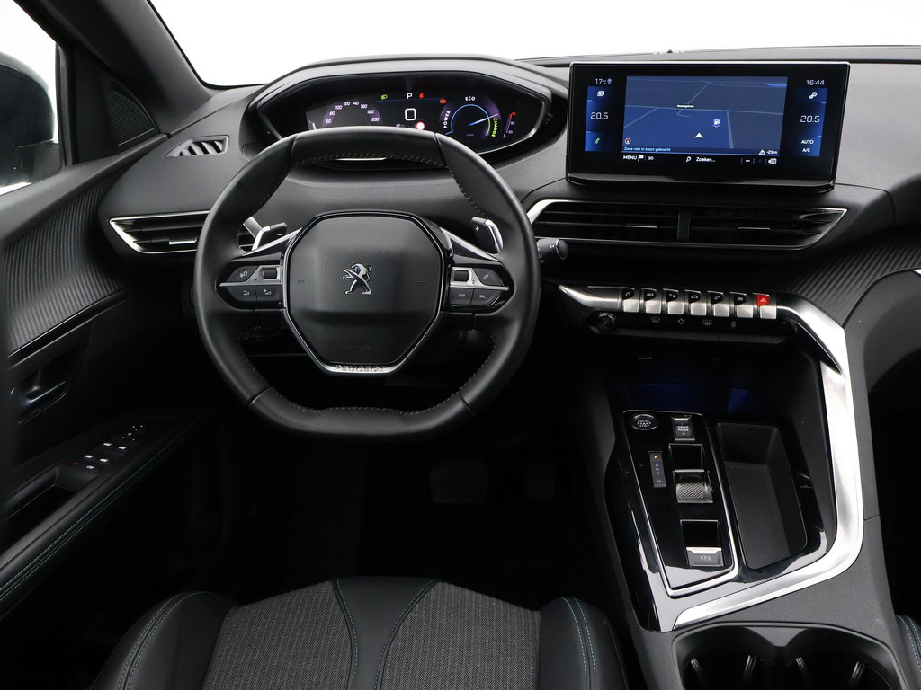 48541186-2.jpg