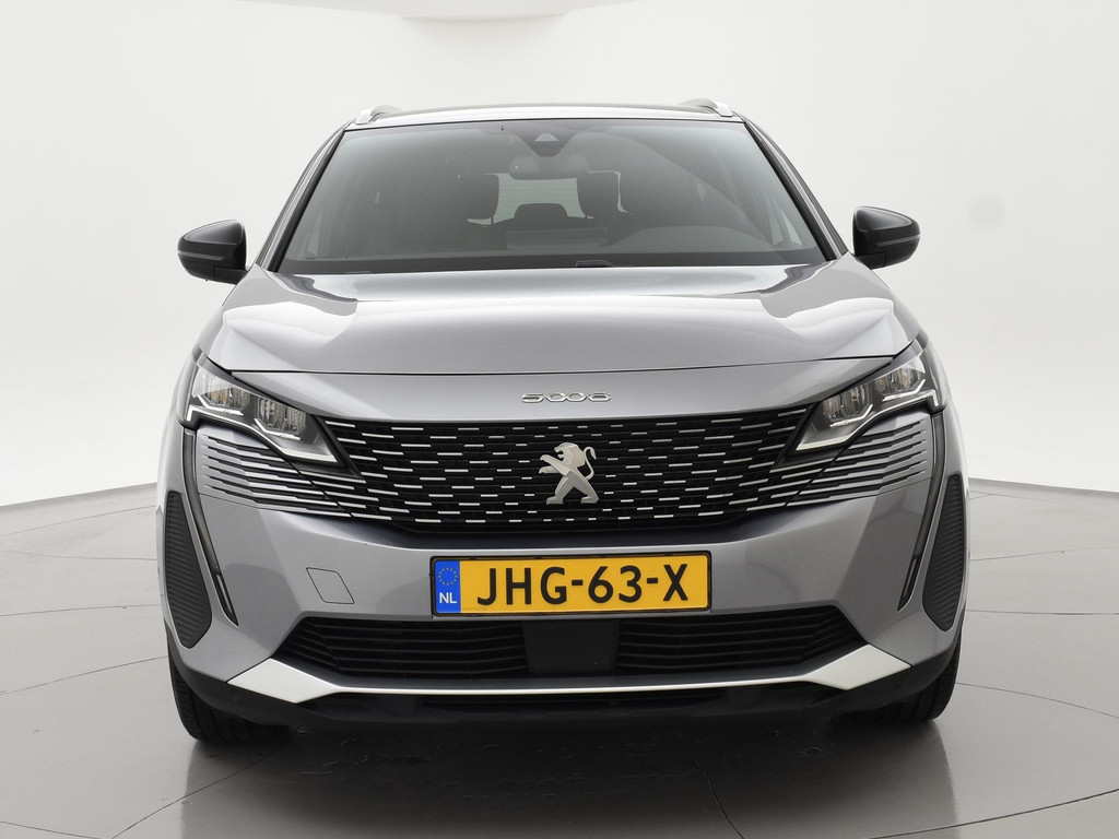 48541186-7.jpg