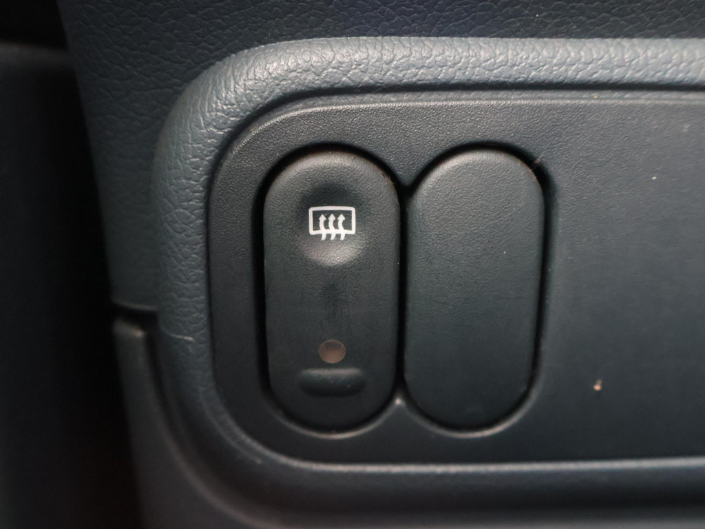 48659606-17.jpg