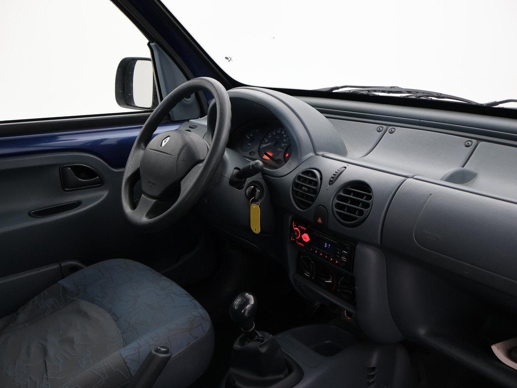 48659606-3.jpg
