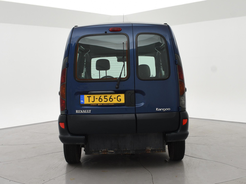48659606-8.jpg