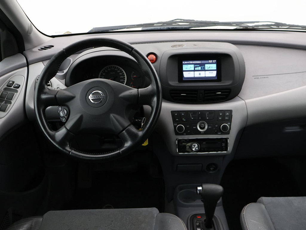 48675903-2.jpg