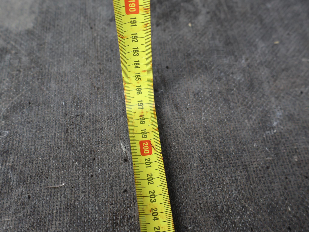 48677730-17.jpg