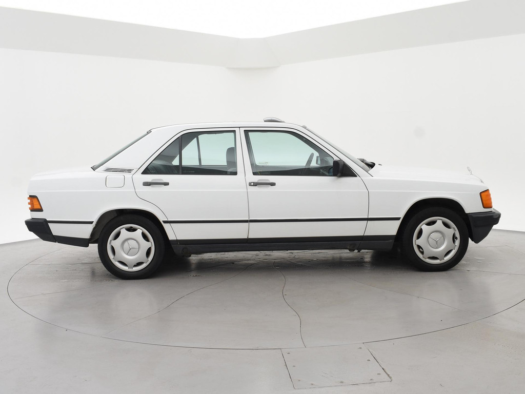 48678068-19.jpg