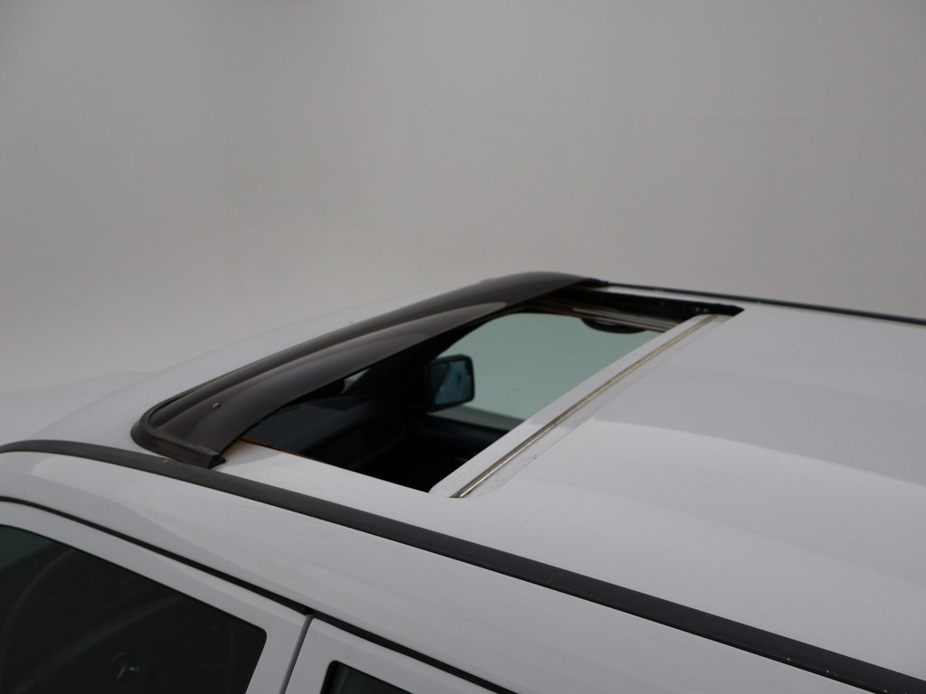 48678068-7.jpg