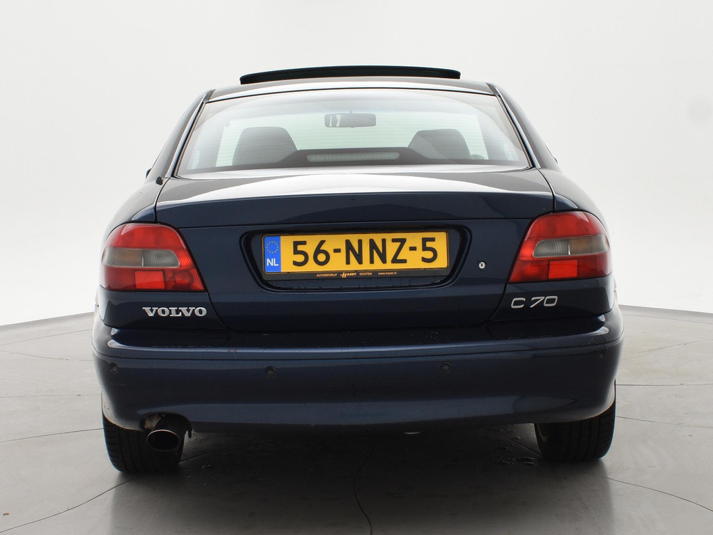 48699847-8.jpg