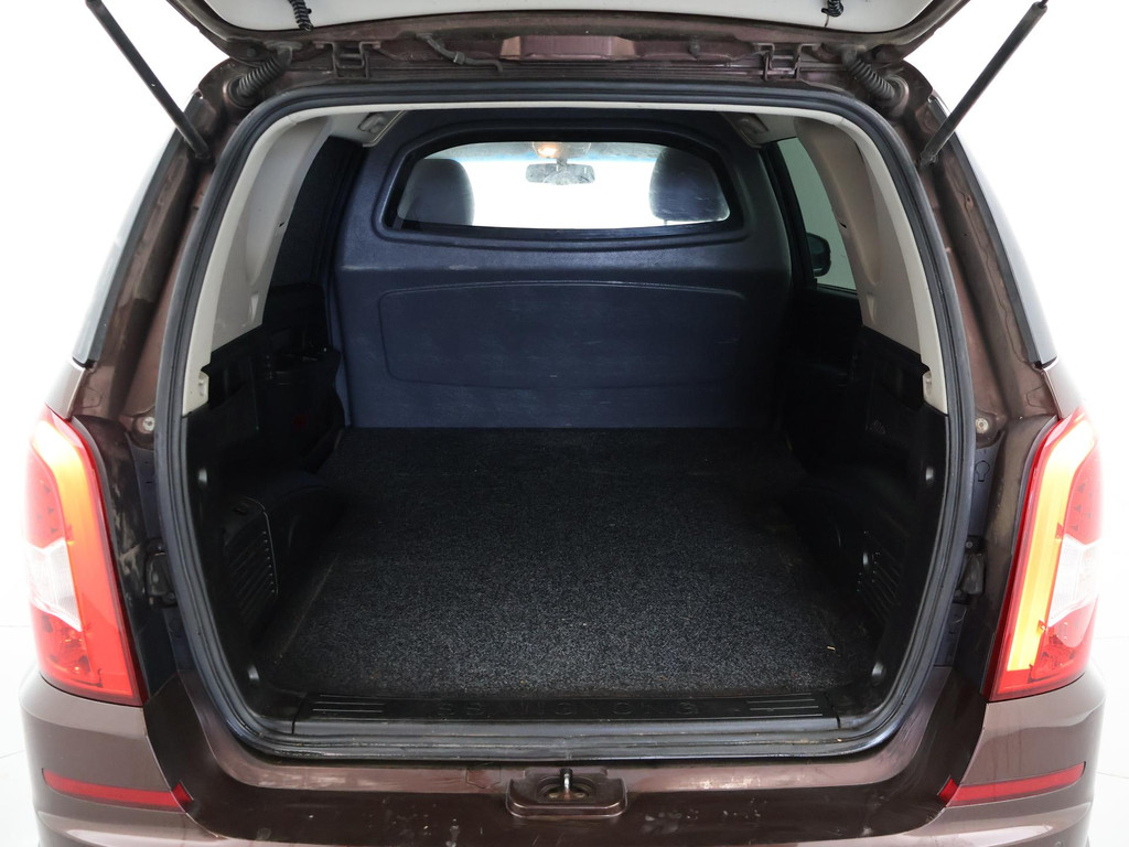 SsangYong Rexton RX 200 e-XDI 155 PK 4WD AUT. + TREKHAAK 48810184-7.jpg | Autobedrijf Hazet