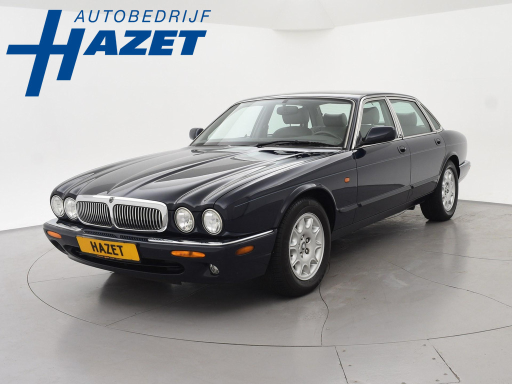 Daimler 4.0 SUPER V8 364 PK SUPERCHARGED AUT. 37611019-5.jpg | Autobedrijf Hazet