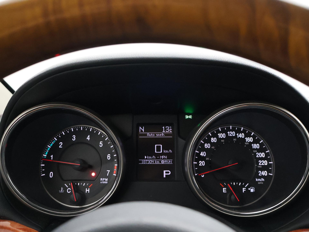 Jeep Grand Cherokee 3.6 V6 OVERLAND GRIJS KENTEKEN + PANORAMA | LEDER 49254219-27.jpg | Autobedrijf Hazet