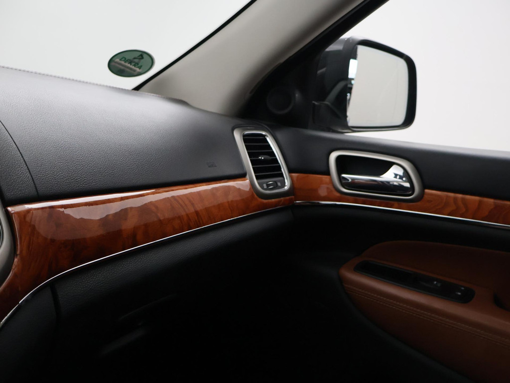 Jeep Grand Cherokee 3.6 V6 OVERLAND GRIJS KENTEKEN + PANORAMA | LEDER 49254219-42.jpg | Autobedrijf Hazet
