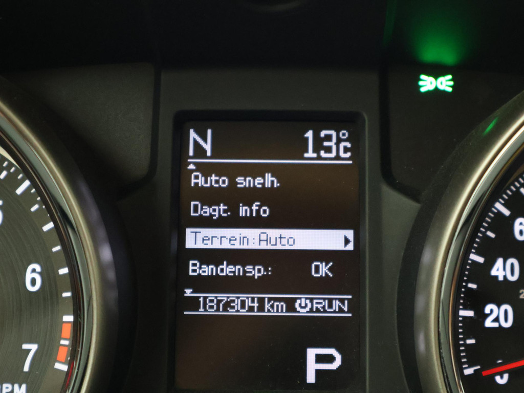 Jeep Grand Cherokee 3.6 V6 OVERLAND GRIJS KENTEKEN + PANORAMA | LEDER 49254219-46.jpg | Autobedrijf Hazet