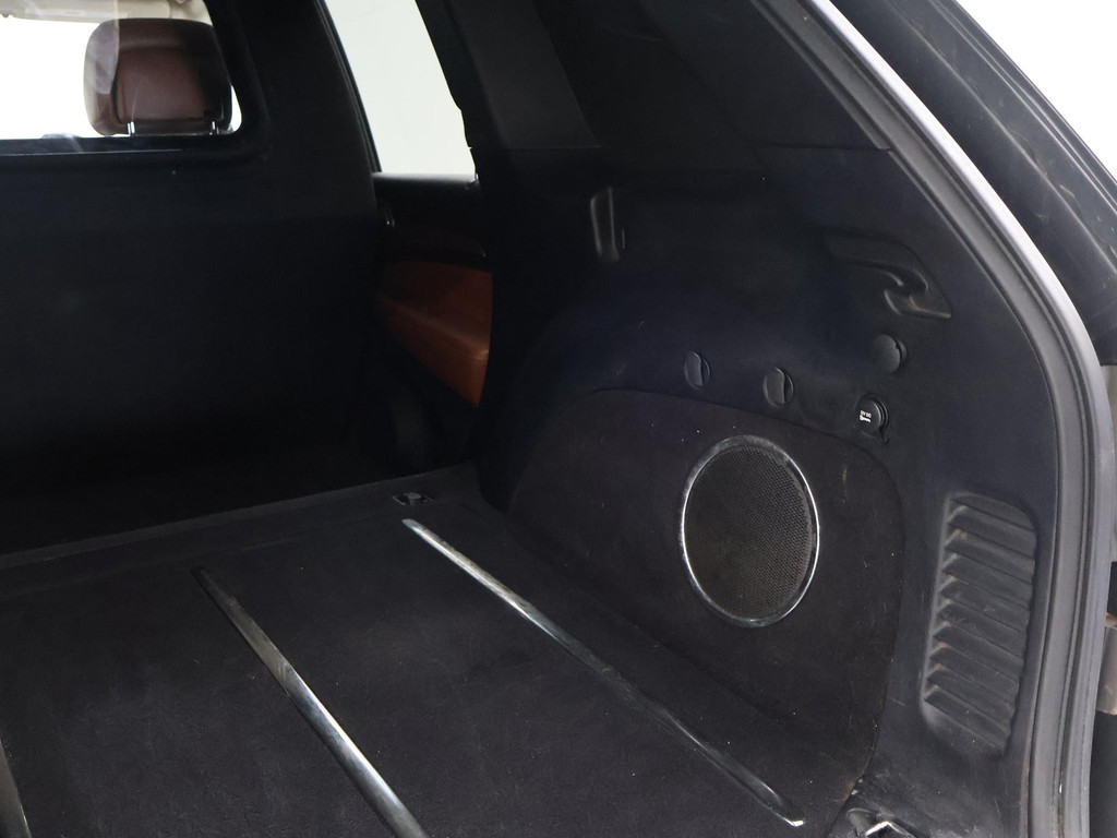 Jeep Grand Cherokee 3.6 V6 OVERLAND GRIJS KENTEKEN + PANORAMA | LEDER 49254219-52.jpg | Autobedrijf Hazet