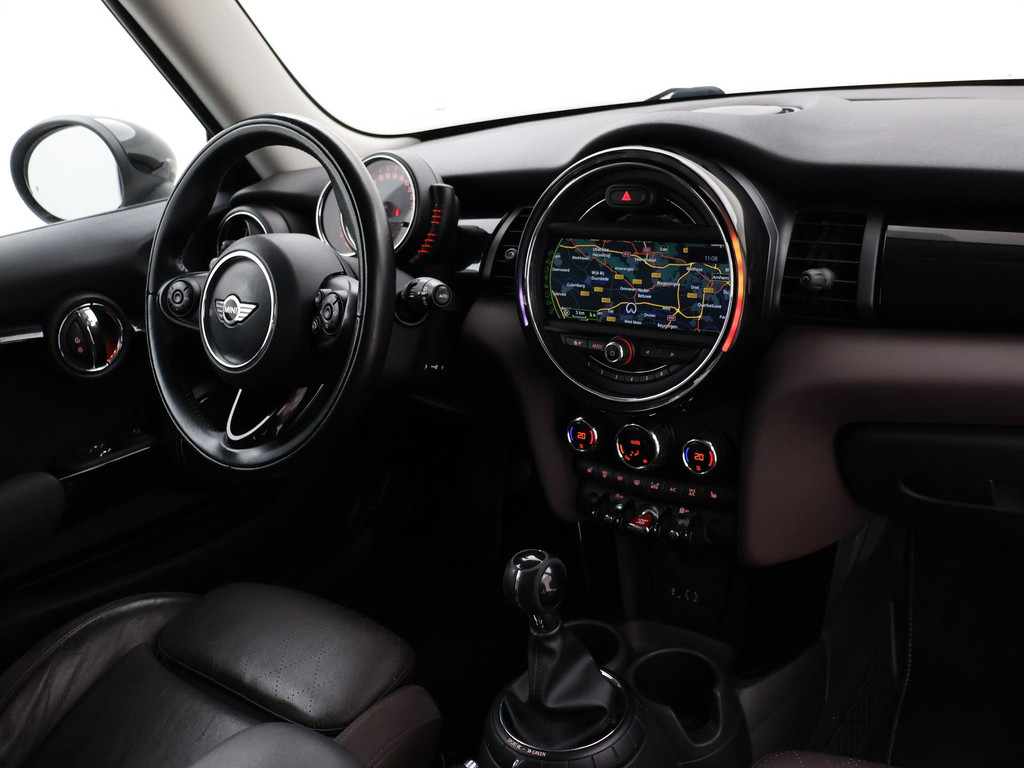 Renault Mégane 1.2 TCe 100 PK + 18 INCH LMV | NAVIGATIE | DAB + 54960039-5.jpg | Autobedrijf Hazet