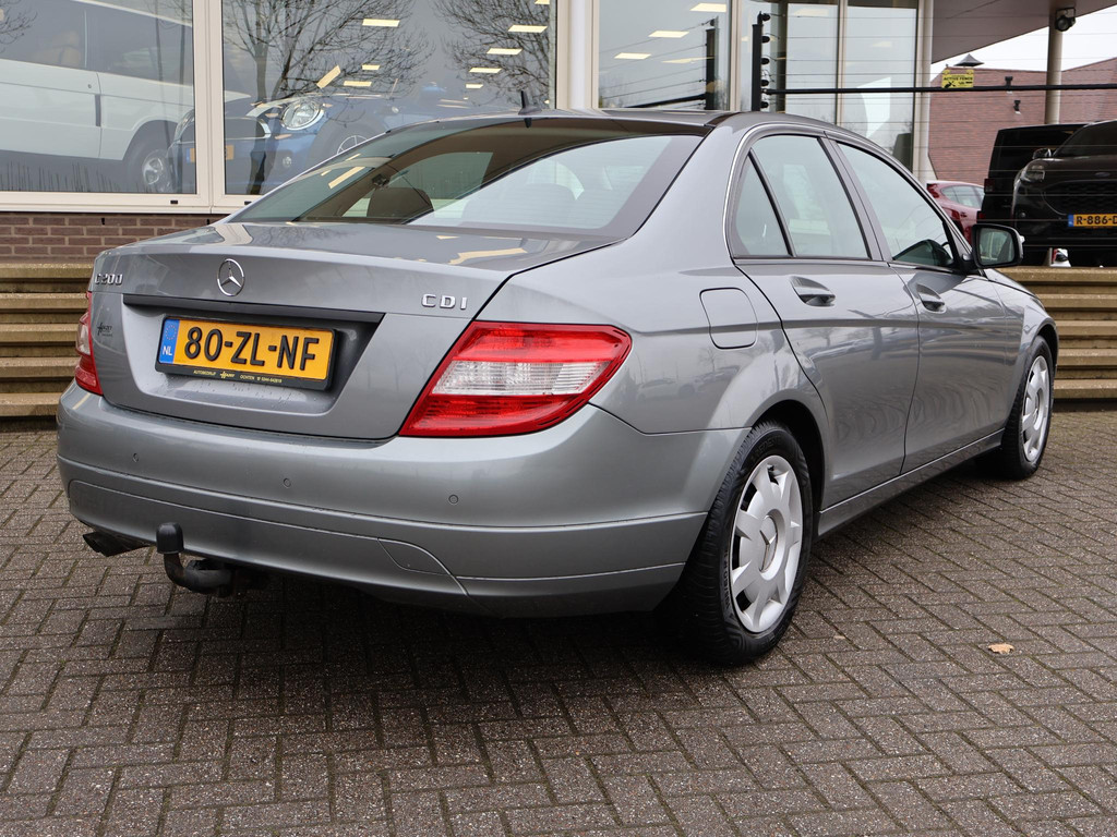 Daimler 4.0 SUPER V8 364 PK SUPERCHARGED AUT. 37611019-5.jpg | Autobedrijf Hazet
