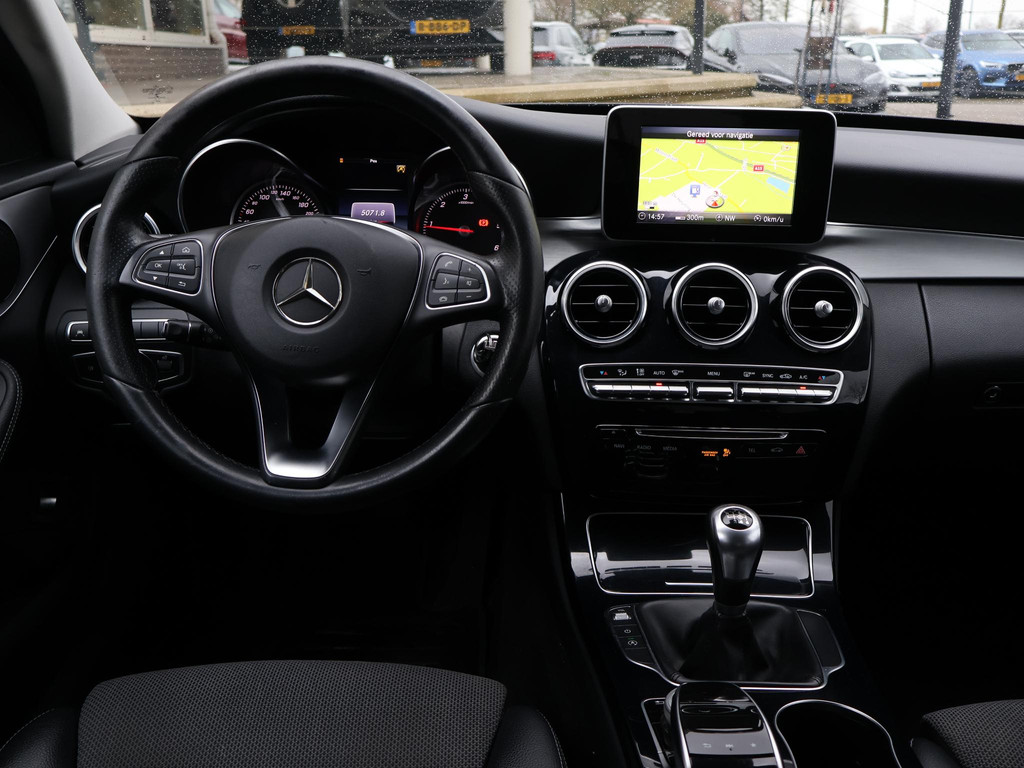 Daimler 4.0 SUPER V8 364 PK SUPERCHARGED AUT. 37611019-5.jpg | Autobedrijf Hazet
