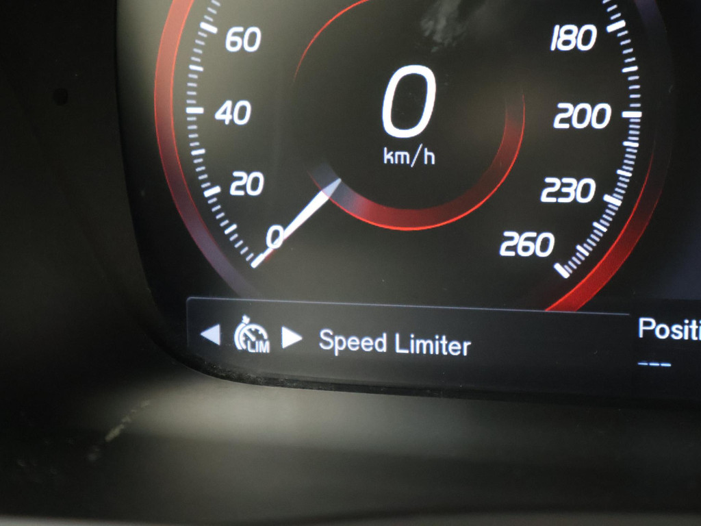 Volvo XC90 2.0 D4 190 PK GRIJS KENTEKEN EURO 6 DIESEL 51405401-26.jpg | Autobedrijf Hazet
