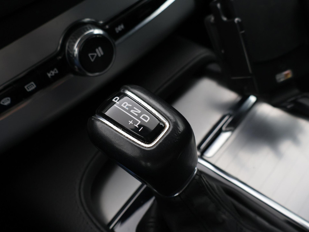 Volvo XC90 2.0 D4 190 PK GRIJS KENTEKEN EURO 6 DIESEL 51405401-39.jpg | Autobedrijf Hazet