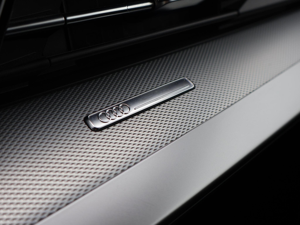 Audi A3 Limousine 35 TFSI 150 PK S-LINE EDITION + VIRTUAL COCKPIT | 51624459-68.jpg | Autobedrijf Hazet