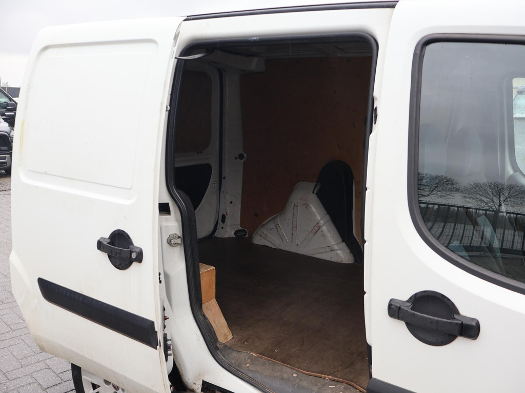 Fiat Doblò 1.3 MULTIJET SX *MOTOR DEFECT* 52066925-9.jpg | Autobedrijf Hazet
