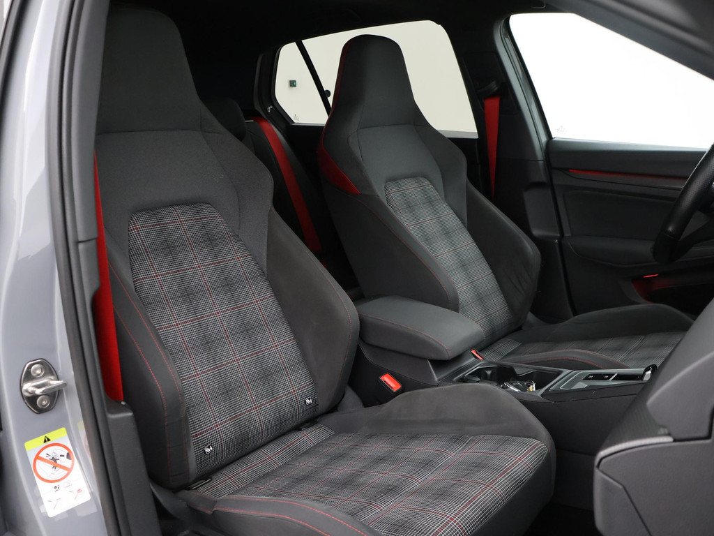 Volkswagen Golf 2.0 TSI GTI 245 PK + PANORAMA | MOONSTONE GREY 52154578-10.jpg | Autobedrijf Hazet