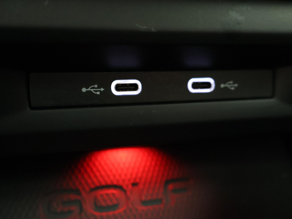 Volkswagen Golf 2.0 TSI GTI 245 PK + PANORAMA | MOONSTONE GREY 52154578-69.jpg | Autobedrijf Hazet