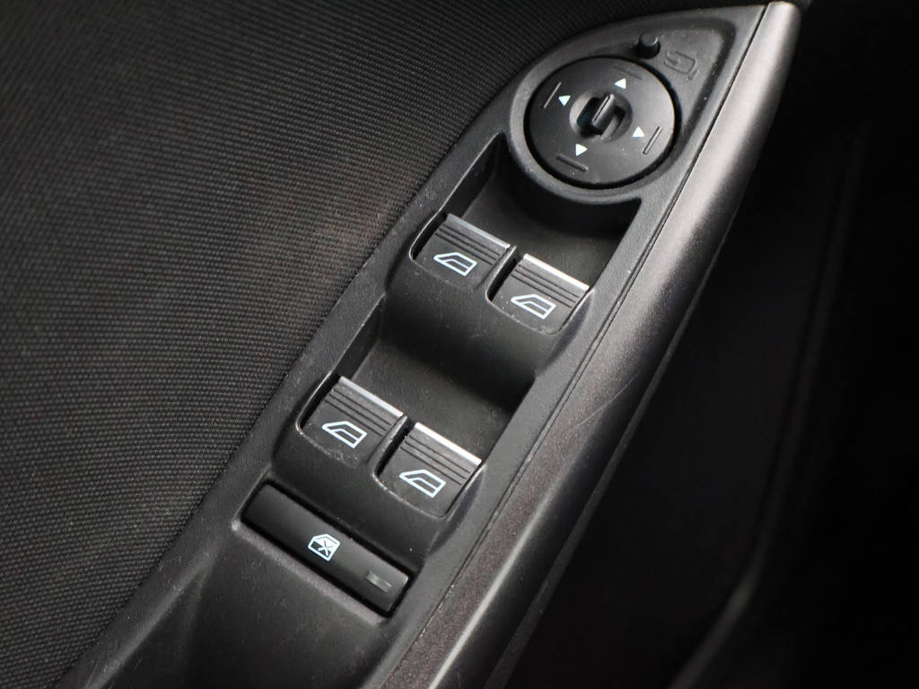 Ford FOCUS Wagon 1.5 ECOBOOST 182 PK ST-LINE + SONY AUDIO 52670866-41.jpg | Autobedrijf Hazet