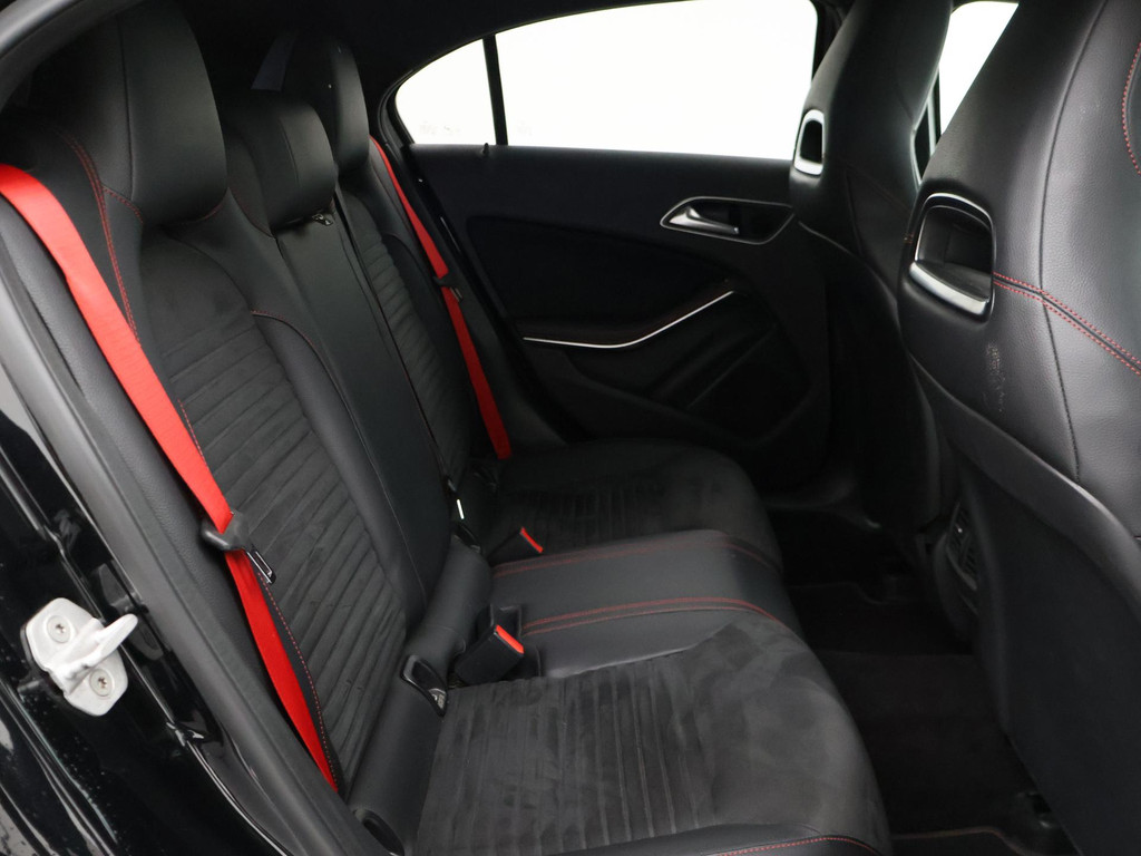Mercedes-Benz A-Klasse 250 SPORT 211 PK AUT. AMG + CAMERA 53436452-11.jpg | Autobedrijf Hazet