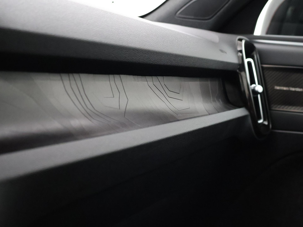 Volvo C40 RECHARGE ULTIMATE 69 kWh + 20 INCH | PANORAMA 53726526-38.jpg | Autobedrijf Hazet