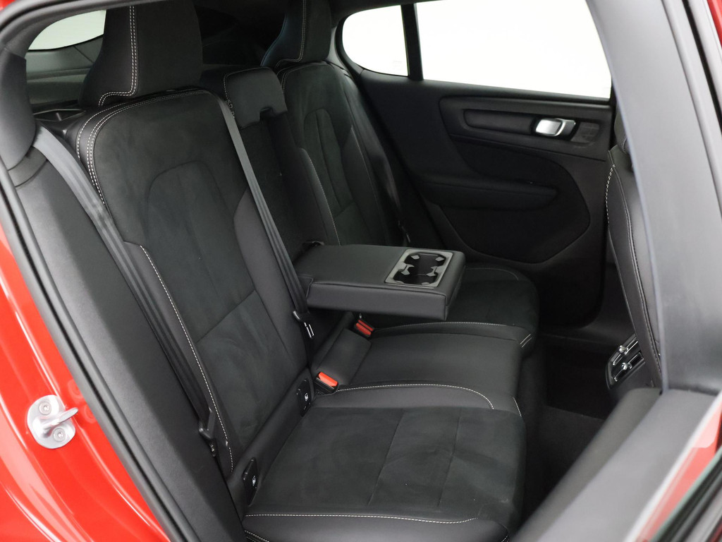 Volvo C40 RECHARGE ULTIMATE 69 kWh + 20 INCH | PANORAMA 53726526-47.jpg | Autobedrijf Hazet