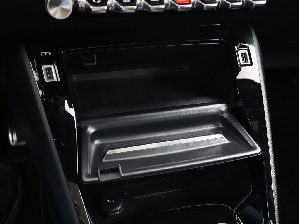 Peugeot e-2008 EV GT 50 kWh 3-FASE + ADAPTIVE CRUISE | PANORAMA 54124293-67.jpg | Autobedrijf Hazet