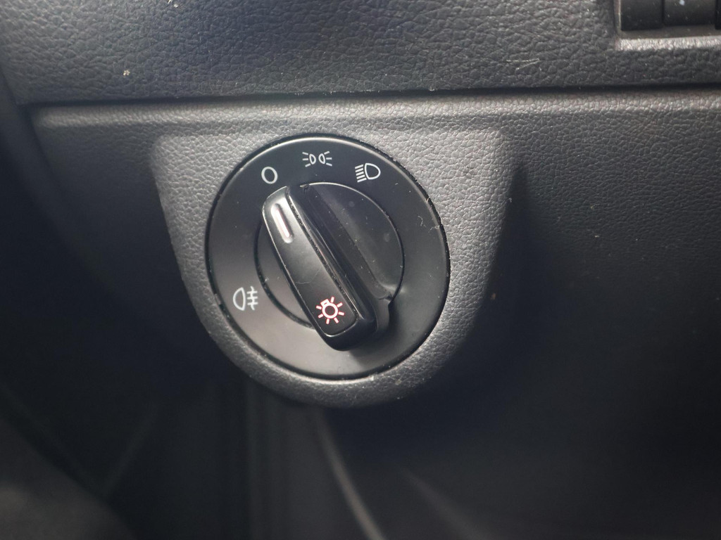 Volkswagen up! 1.0 3-DEURS EASY-UP! BLUEMOTION + AIRCO | LMV 54213335-15.jpg | Autobedrijf Hazet