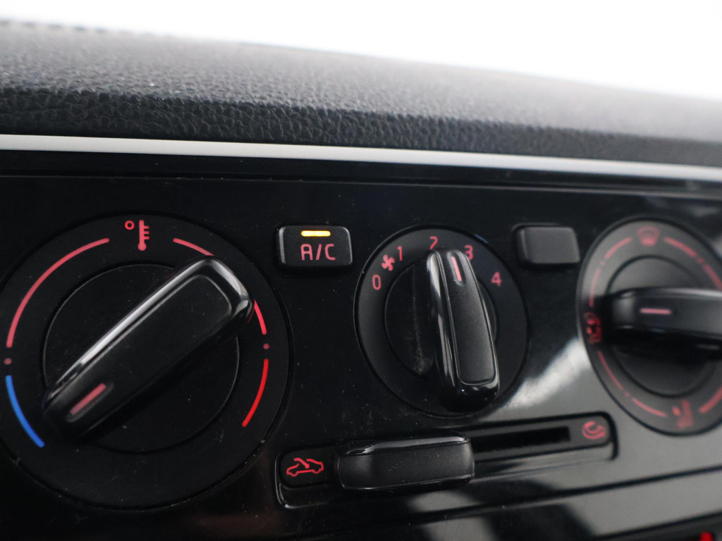 Volkswagen up! 1.0 3-DEURS EASY-UP! BLUEMOTION + AIRCO | LMV 54213335-19.jpg | Autobedrijf Hazet