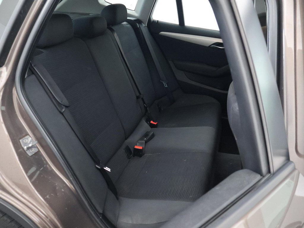 BMW X1 sDrive18i 150 PK EXECUTIVE AUT. + TREKHAAK | 54334586-9.jpg | Autobedrijf Hazet