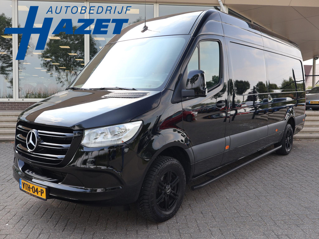 Volkswagen Crafter 35 2.0 TDI 140 PK L3H3 TWO-TONE + 3000 KG TREKHAAK 54766234-5.jpg | Autobedrijf Hazet