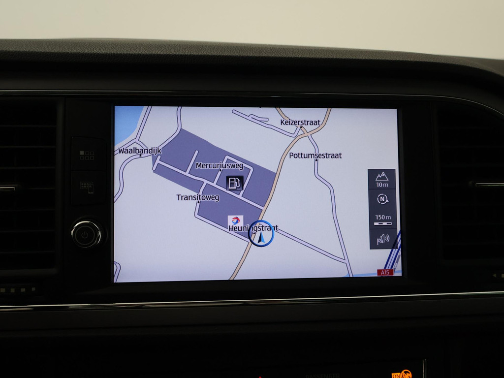 SEAT Leon 1.5 TSI STYLE ULTIMATE EDITION+ TREKHAAK | CARPLAY 54503009-20.jpg | Autobedrijf Hazet