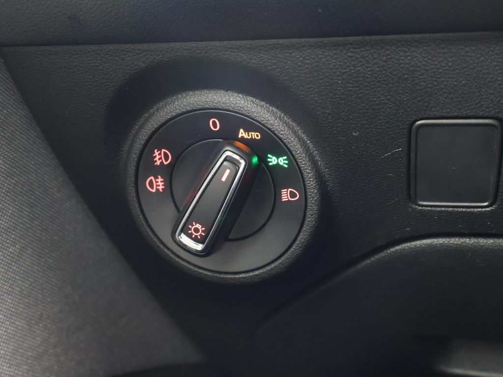 SEAT Leon 1.5 TSI STYLE ULTIMATE EDITION+ TREKHAAK | CARPLAY 54503009-38.jpg | Autobedrijf Hazet